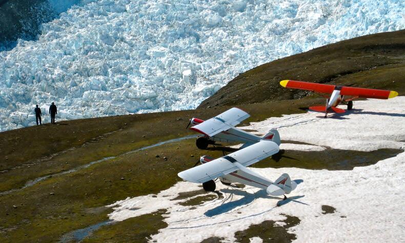 ウチマ・トゥーレ・アスラスカ・アドベンチャー・ラグジュアリー