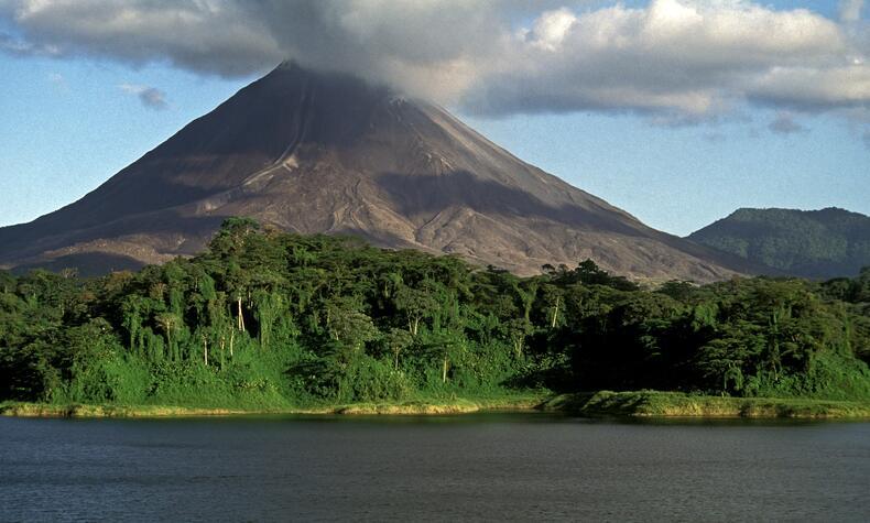 コスタリカ火山ルート