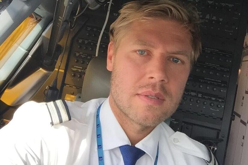 SASで搭乗したボーイング737型機の機内にて。 カール・オスカー・ラワツェック パイロット オセアンスキー飛行船