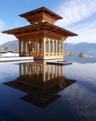 贅沢な旅 ブータン ラグジュアリーホテル シックス・センス・ティンプー ブータンの幸せ