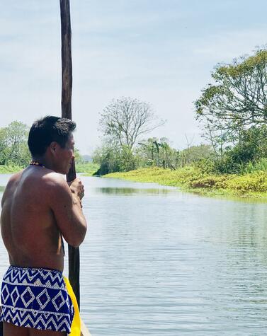 贅沢な旅 パナマ・エンベラ パナマの海賊たち