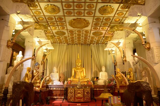 旅行 豪華な島 スリランカ スピリチュアル 歴史 仏歯寺 キャンディ.