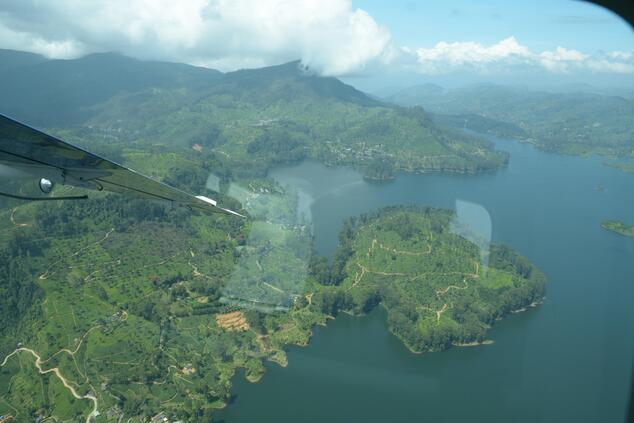 ラグジュアリー・トラベル スリランカ島 水上飛行機 キャッスル・レイグ湖