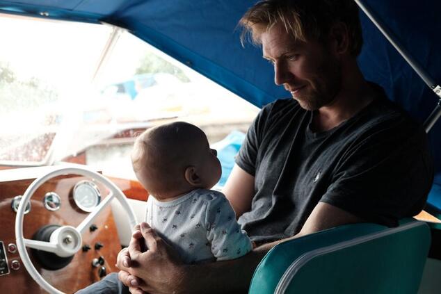 パイロットは、娘のイーディスが生まれた日から人生が変わったと言います。 カール・オスカー・ラワツェック パイロット オセアンスキー飛行船