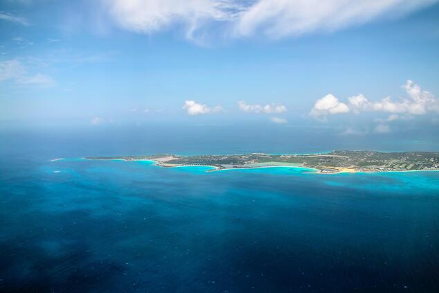 アラワク族にとって、この島は海蛇のような形をしていました。写真:ラモン・ケイギー ラグジュアリー・トラベル アンギラ