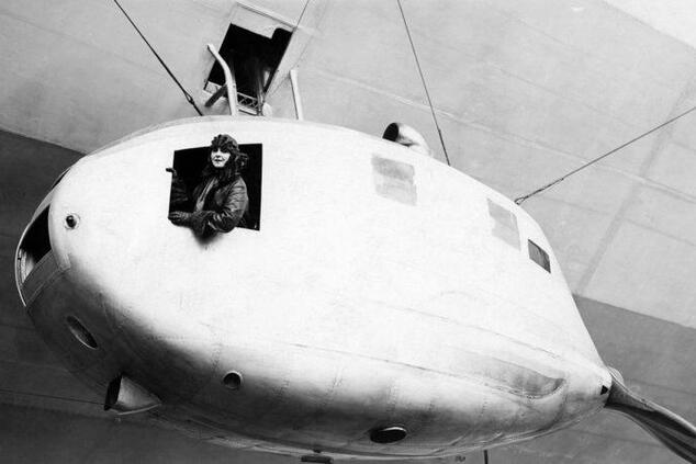 レディ・グレース・ドラモンド＝ヘイ グラーフ・ツェッペリン