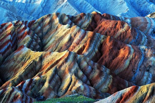 中国の虹の山。