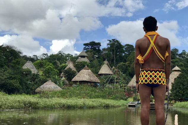 エンベラ・パナマ村