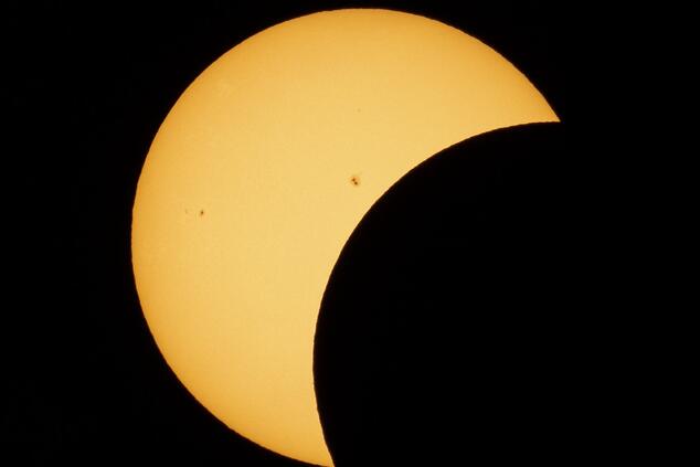 部分日食。写真:NASA。 NASAの撮影した日食
