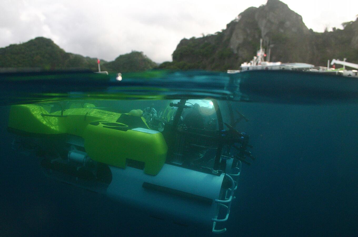 潜水艇 ディープ・シー オファー・ケッター