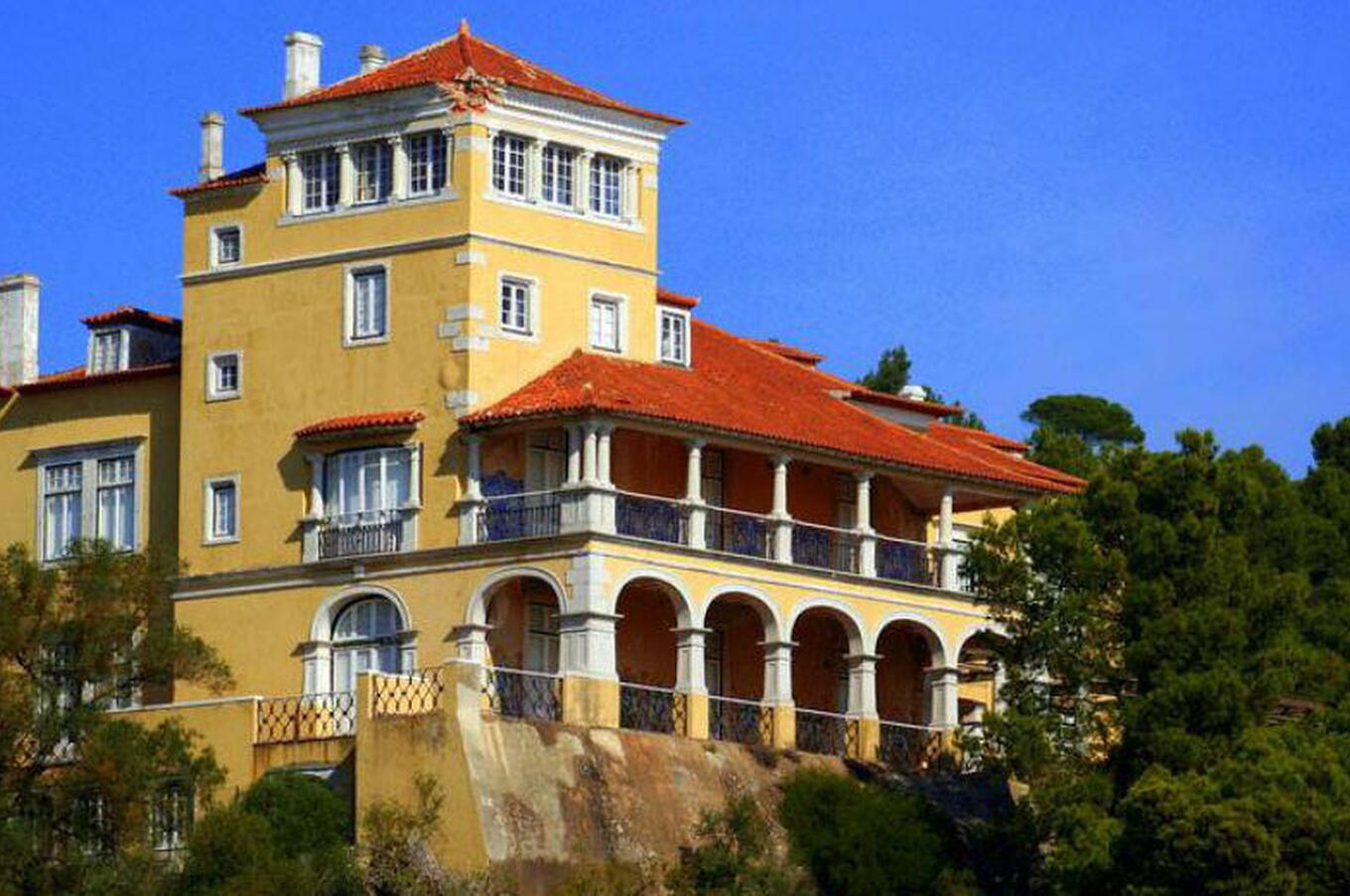 ここは、ジョン・F・ケネディ暗殺後、ジャッキー・ケネディとその子供たちが滞在した宮殿です。 パラシオ・コマンド・セトゥバル