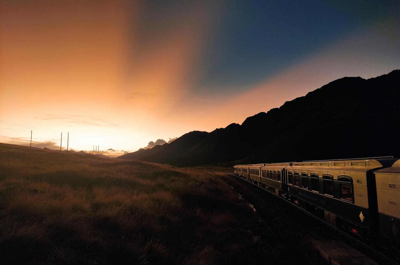 ペルー・アンデス・エクスプレス