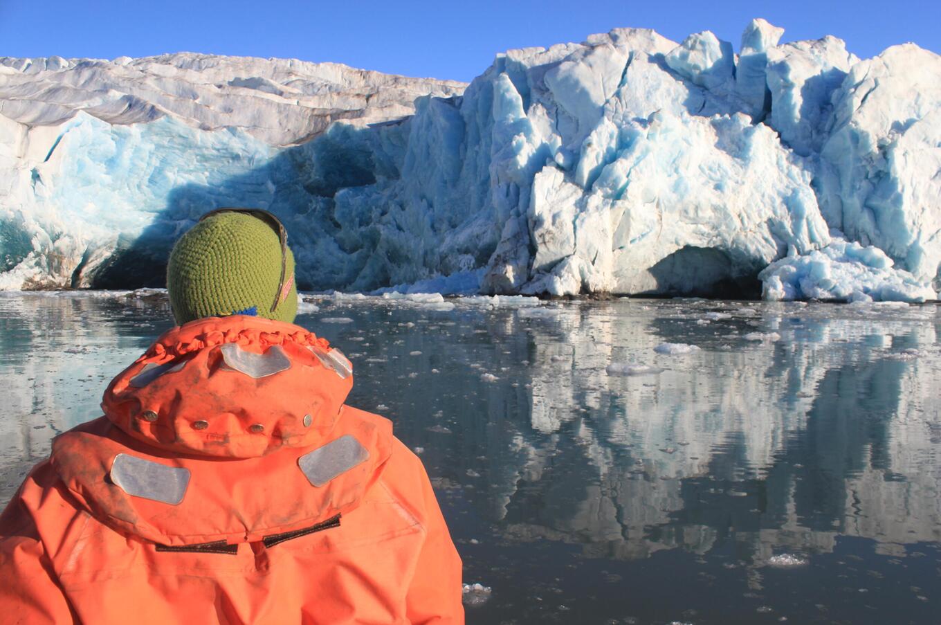 スバールバル航海ナビゲーション フィヨルド