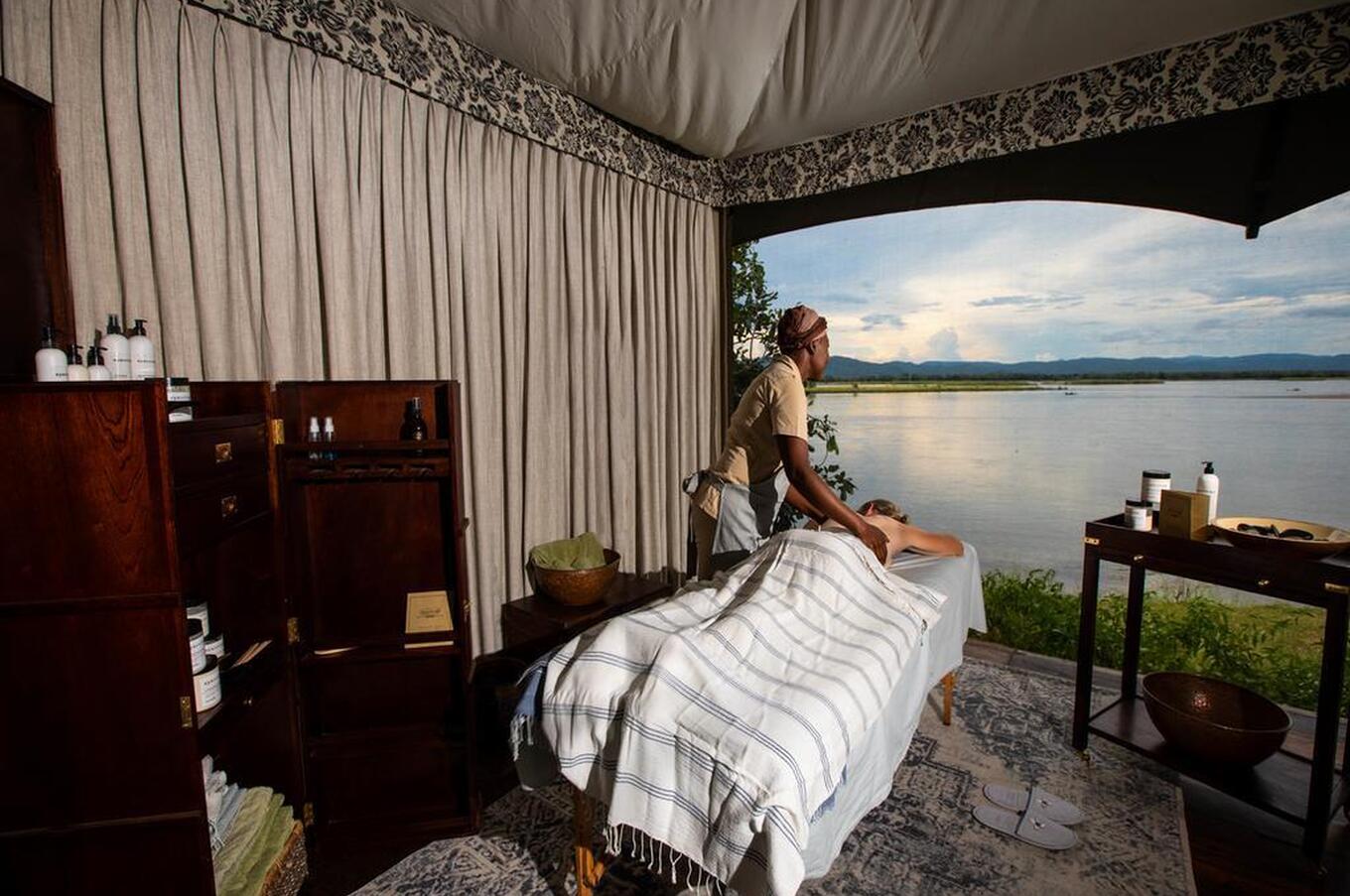 テンボ・プレインズ・キャンプ