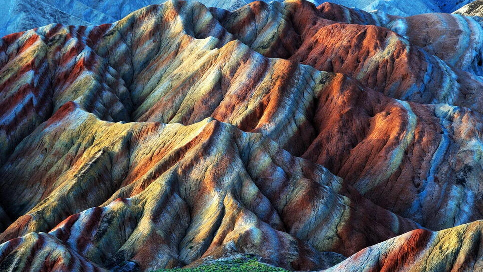 中国の虹の山。